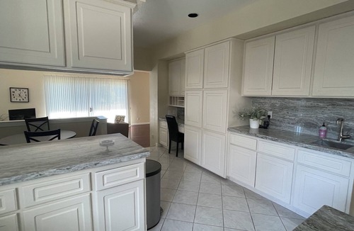 Pocket House | Beautiful Lakefront Property with Stunning views and Large floorplan