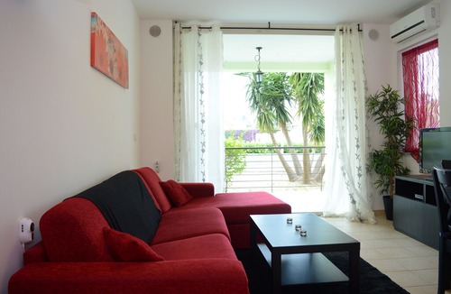Isca Marina Apartment | Beautiful large coastal apartment on Ionian Sea 2