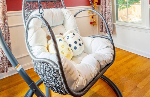 Yorktown House | Beautiful & Large Townhouse in Downtown Arlington next to Washington DC