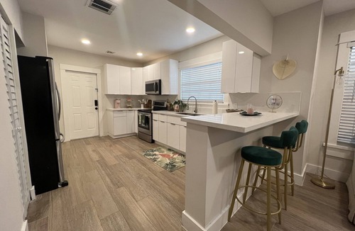 East Little Havana House | Beautiful Little Havana Home with Pool. Near airport, beaches and night life