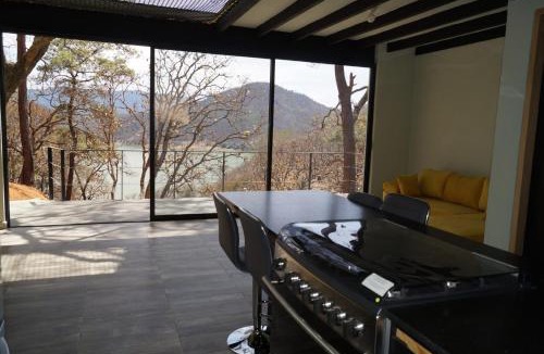 El Santuario Apartment | Beautiful Loft – Forest – Lake View – Jacuzzi