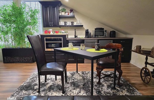 Calgary-Edmonton Corridor House | Beautiful LOFT SUITE, Private Guest House located in Hamlet of Mirror.
