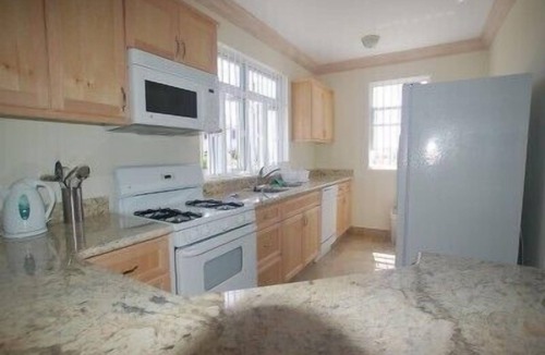 Atlantic Shores Villa | Beautiful, Luxury 3 bed villa with views of the Ocean