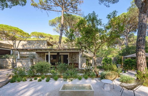 Roccamare Villa | Beautiful luxury villa in exclusive pine forest bordering mediterranean