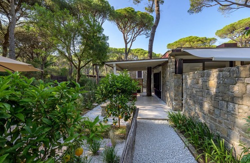 Roccamare Villa | Beautiful luxury villa in exclusive pine forest bordering mediterranean