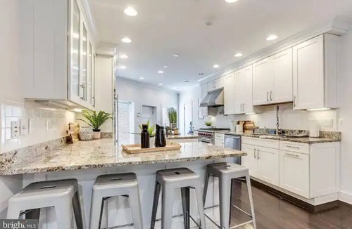 Canton House | Beautiful Luxury waterfront Property,clean,Fully sterilized,Family oriented.