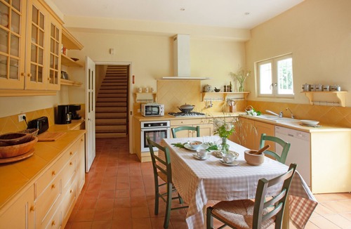 Rustrel House | Beautiful manor with swimming pool and orchard facing the Provençal Colorado