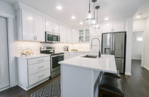 Spokane House | Beautiful Master Suite & Full Kitchen in New Home