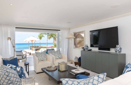 Fitts Village Villa | Beautiful Mirador Luxury villa