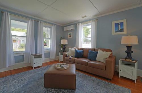 Old Orchard Beach House | Beautiful Modern Beach House!