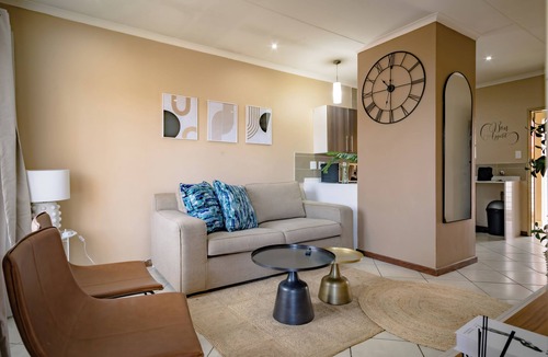 Centurion Apartment | Beautiful Modern 2-bedroom apartment in Centurion