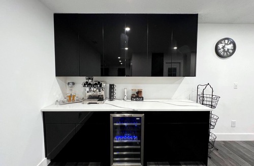 Clearwater House | Beautiful modern 3 bedroom home in Clearwater, FL