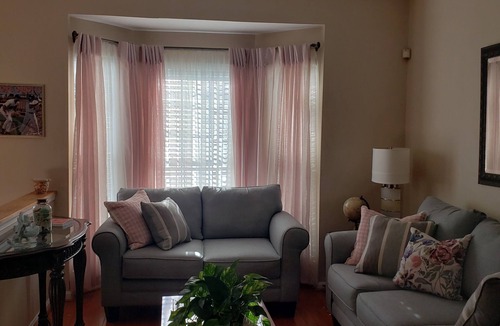 Garrison House | Beautiful modern and updated Townhome in Owings Mills - 4 bedrooms 3.5 baths