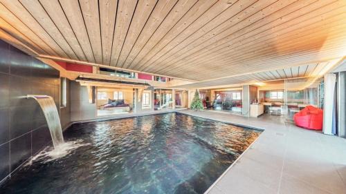 Oeschseite Ski Chalet | Beautiful Modern Chalet in the Nature Gstaad Region