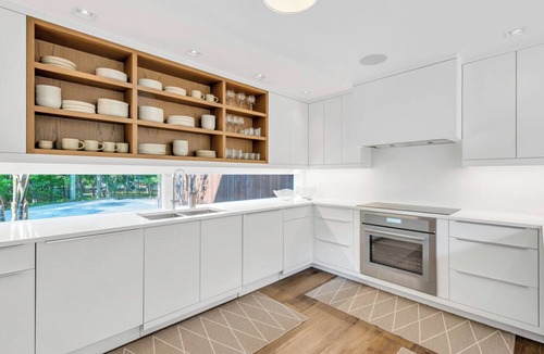 Northwest Harbor House | Beautiful Modern East Hampton Home, Chic Dcor, Double Height Ceilings,.