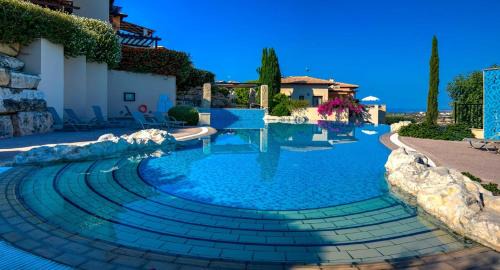 Aphrodite Hills Villa | Beautiful, Modern villa IZ01 with Private Garden and Hot Tub on Aphrodite Hills
