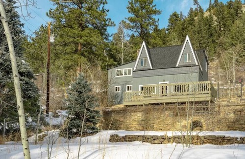 Evergreen Ski Chalet | Beautiful Mountain Escape Treehouse Chalet!