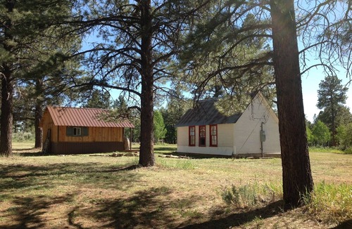 Norwood Cabin | Beautiful Mountain Get Away at a Historic Old Schoolhouse