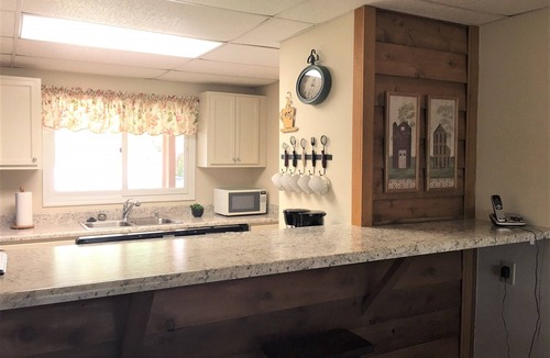Pickens House | Beautiful Mountain Golfing Getaway Located on The Rock Golf Course