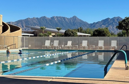Green Valley House | Beautiful Mountain Views with New Furniture in The Springs