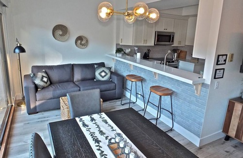 Avalon Condo | Beautiful Multi-Unit Paradise Retreats B37 and B45