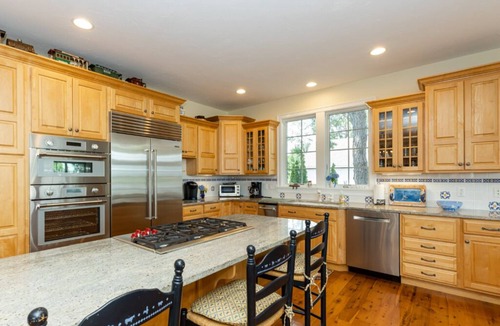 Little Neck Bay House | Beautiful New Seabury Home in Mashpee