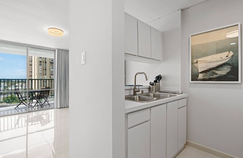 Vilomar Apartment | Beautiful Newly Remodeled Beachfront Apartment with Pool and Parking at Luquillo