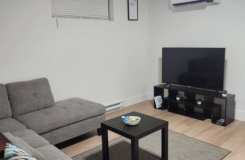 Moncton House | Beautiful Oasis Haven 1 Bedroom unit