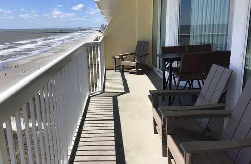 North Myrtle Beach Condo | Beautiful Oceanfront Condo in Cherry Grove Beach - 3 Bedroom 3 Bath