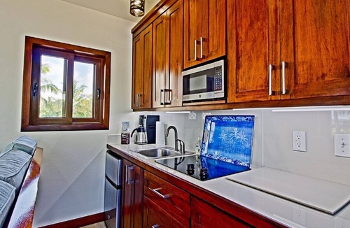 San Pedro Villa | Beautiful Oceanfront Beach House with Private Pool, Unbeatable Views