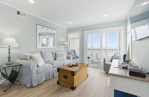 Myrtle Beach Condo | Beautiful oceanfront condo with stunning views located on popular Shore Drive! P