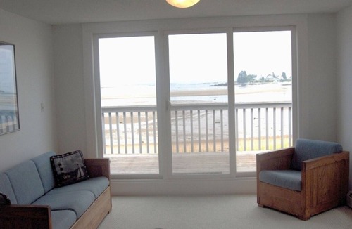 Biddeford Pool House | Beautiful Oceanfront Home!