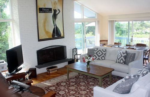 Gloucester House | Beautiful Oceanfront Home in Estate Setting Gloucester — WINTER RENTAL AVAILABLE