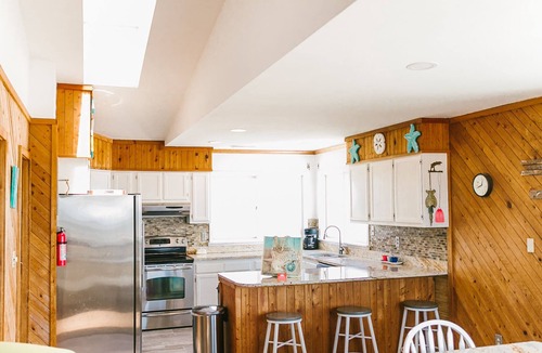 South Nags Head House | Beautiful oceanfront beach cottage in South Nags Head