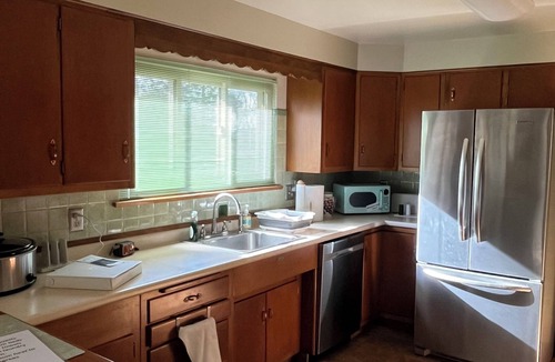 Washington House | Beautiful park-like setting 2 BR sleeps 8