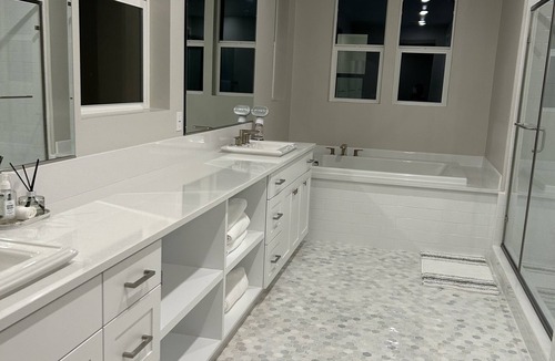 Lake Forest House | Beautiful place with great view in Lake Forest