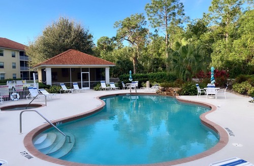 Ole Condo | Beautiful Pool View Condo