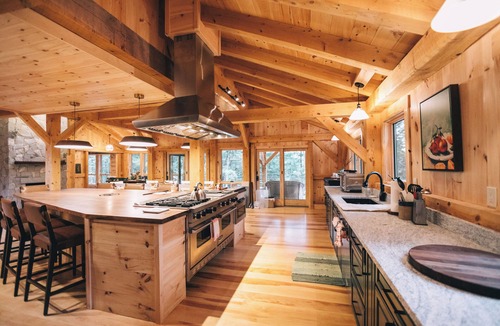 Mount Vernon House | Beautiful post & beam, 6 bedroom on a semi-private smaller pond.