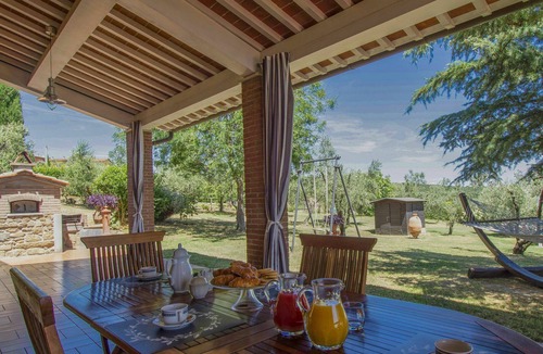 Capraia e Limite Villa | Beautiful private villa for 8 people with private pool, WIFI, TV, patio and panoramic view