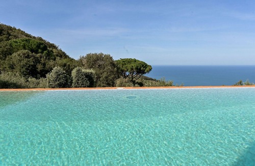 Monte Argentario Villa | Beautiful private villa for 8 people with private pool, WIFI, TV and patio