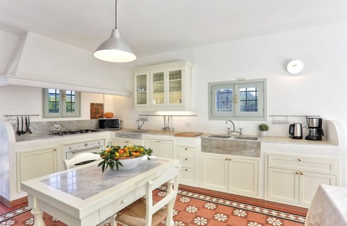 Margine Coperta-Traversagna Villa | Beautiful private villa for 12 people with A/C, private pool, WIFI
