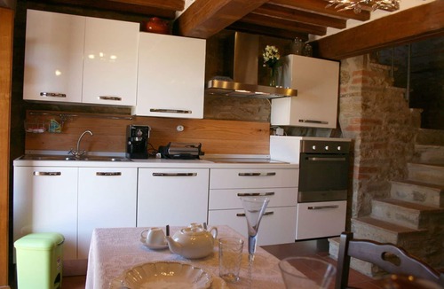 Subbiano Villa | Beautiful private villa for 2 guests with A/C, private pool, WIFI and TV, close to Arezzo