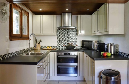 Nendaz House | Beautiful private villa for 6 people with WIFI, TV, balcony and pets allowed