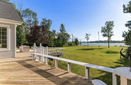 Ponshewaing Cottage | Beautiful Private Home on Crooked Lake Near Petoskey & Harbor Springs