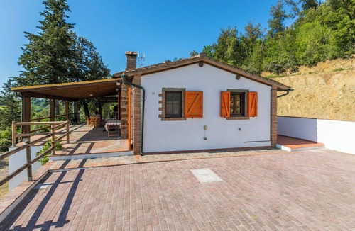 Montecatini Val di Cecina House | Beautiful private villa for 4 people with WIFI, hot tub, private pool, TV and terrace