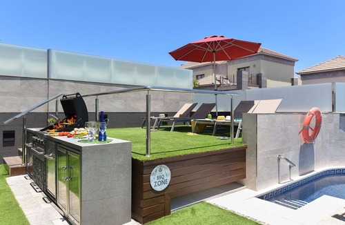 Costa Meloneras House | Beautiful private villa for 8 people with A/C, WIFI, private pool, TV and pets allowed