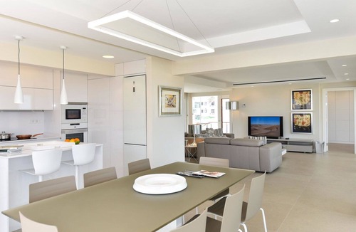 Meloneras House | Beautiful private villa for 8 guests with private pool, WIFI, A/C, TV and patio