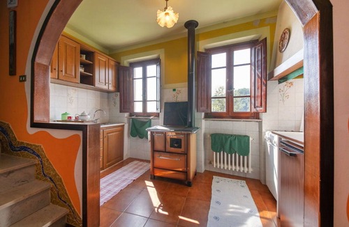 Gombitelli Villa | Beautiful private villa with WIFI, private pool, pets allowed and panoramic view, close to Viare.