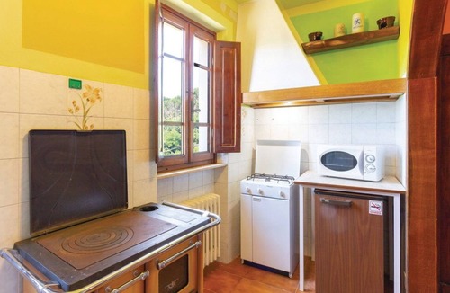 Gombitelli Villa | Beautiful private villa with WIFI, private pool, pets allowed and panoramic view, close to Viare.