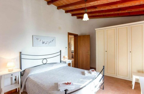 Lustignano Villa | Beautiful private villa for 4 guests with private pool, WIFI, A/C, TV, patio and panoramic view
